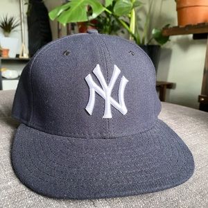 New York Yankees hat